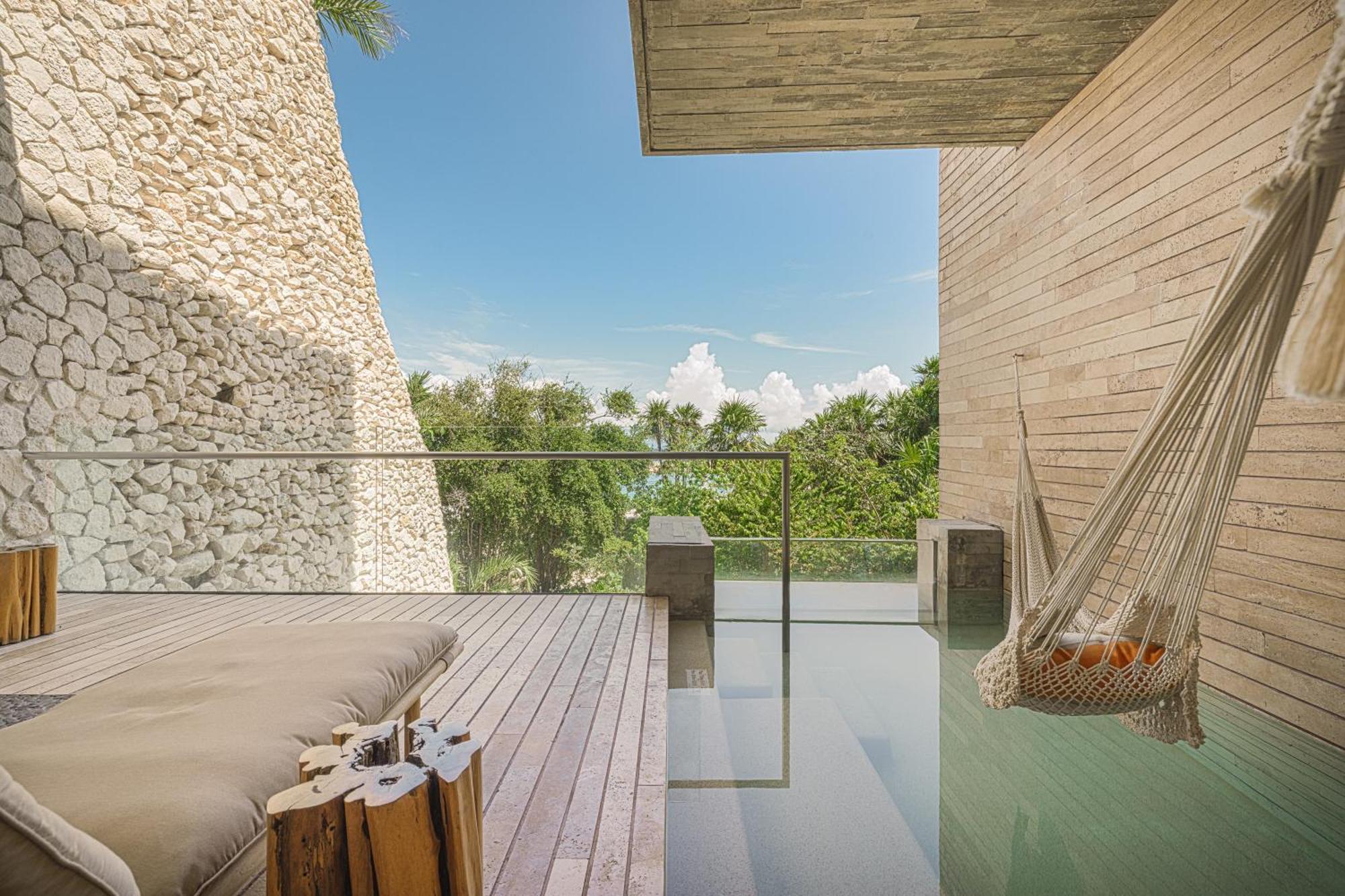 Hotel La Casa De La Playa By Xcaret (adults Only) Los Dos Compadres